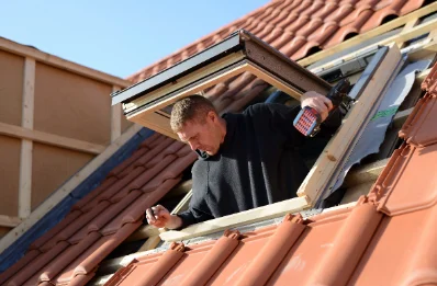 Pose de fenêtres de toit Velux à Bio